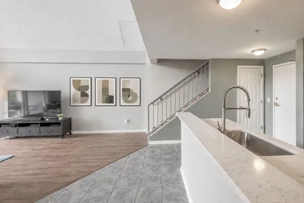 1111 Burlington AVE #422, Lisle, IL 60532