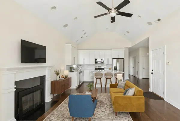 5945 N Campbell AVE #3, Chicago, IL 60659