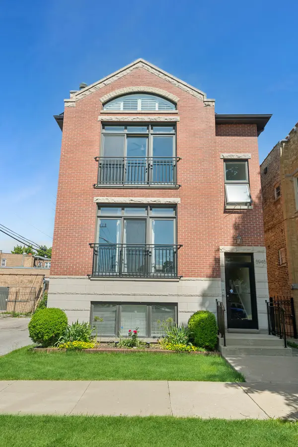 5945 N Campbell AVE #3, Chicago, IL 60659