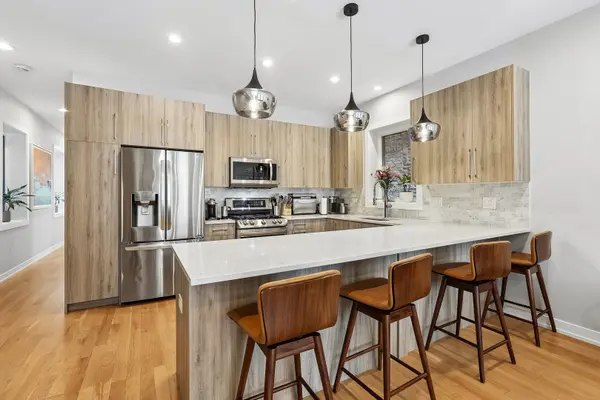 1822 S Throop ST #1, Chicago, IL 60608