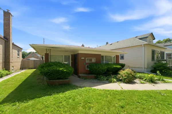 13227 S Escanaba AVE, Chicago, IL 60633