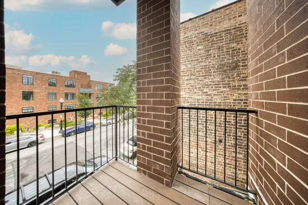 1313 W Taylor ST #2, Chicago, IL 60607
