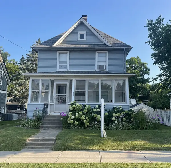 209 W Main ST, Barrington, IL 60010