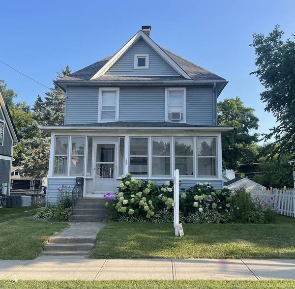 209 W Main ST, Barrington, IL 60010