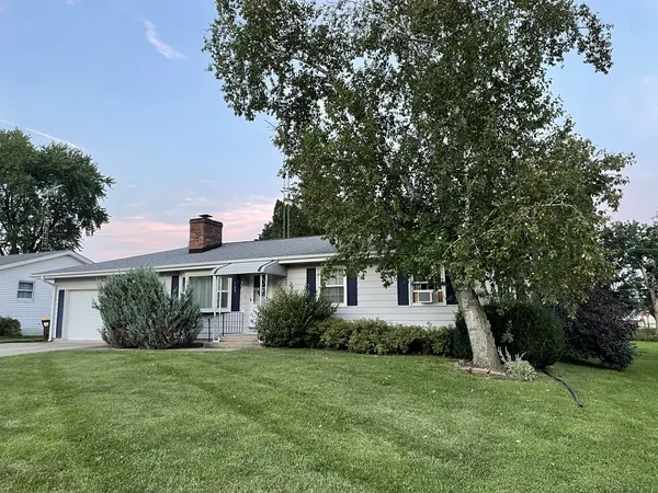 705 Obrien ST, Harvard, IL 60033