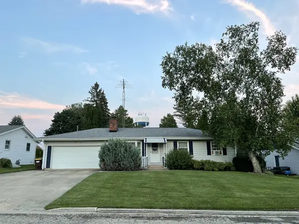 705 Obrien ST, Harvard, IL 60033
