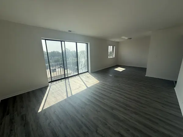 2300 N Harlem AVE #606, Elmwood Park, IL 60707