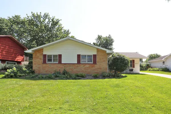 2055 Shepard RD, Hoffman Estates, IL 60169