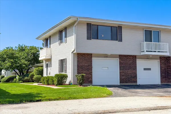 1309 Yarmouth CT #1309, Schaumburg, IL 60193