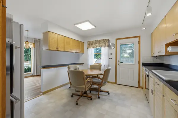 461 Dorothy DR, Des Plaines, IL 60016