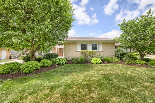 434 Timothy CT, Schaumburg, IL 60193
