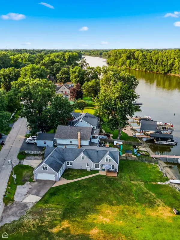 4400 Riverside DR, Crystal Lake, IL 60014