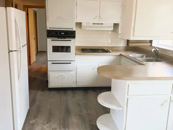 604 N Ardmore AVE #1W, Villa Park, IL 60181