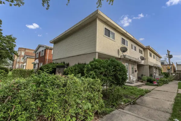 4843 Elm ST #A, Skokie, IL 60076