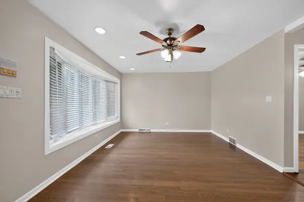 1807 N KEELER AVE, Chicago, IL 60639