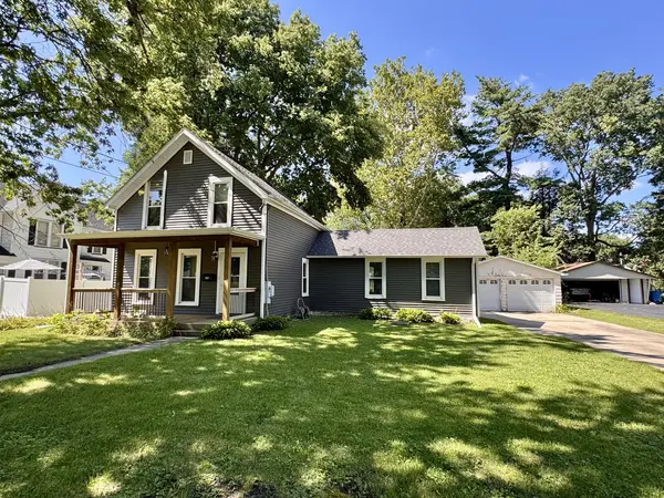 607 E Chamberlin ST, Dixon, IL 61021