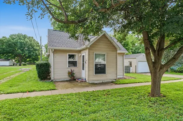 206 S Main ST, St. Joseph, IL 61873