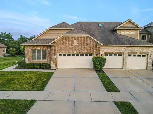 12876 Rosa LN, Lemont, IL 60439