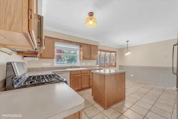 6200 W 128th ST, Palos Heights, IL 60463