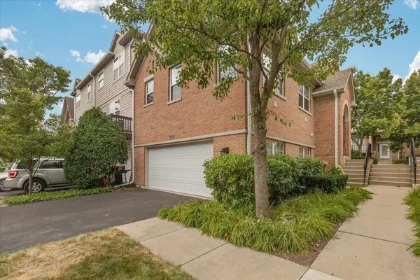 7509 Frontage RD, Skokie, IL 60077