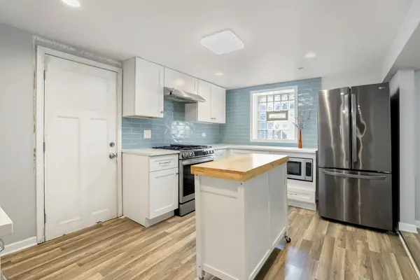 941 W 32nd ST, Chicago, IL 60608