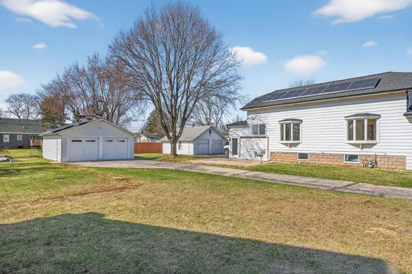 156 Wille AVE, Wheeling, IL 60090
