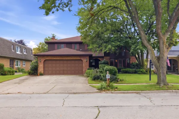 301 N Catino CT, Mount Prospect, IL 60056
