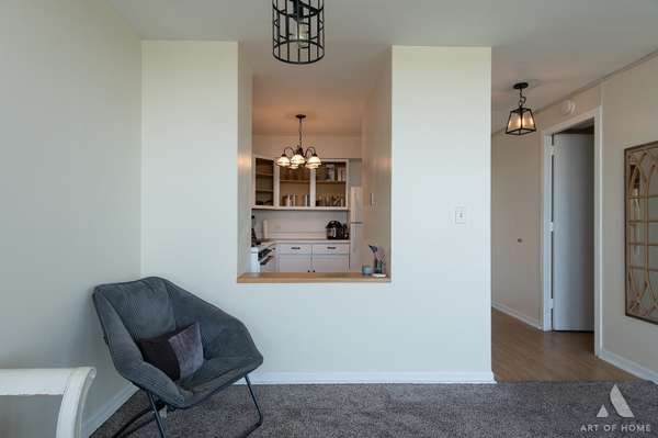 3001 S Michigan AVE #2406, Chicago, IL 60616
