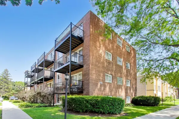 2622 W Catalpa AVE #8, Chicago, IL 60625