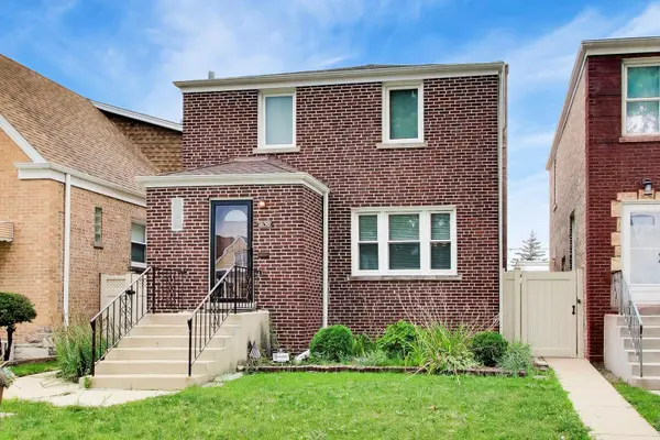 1630 Clarence AVE, Berwyn, IL 60402
