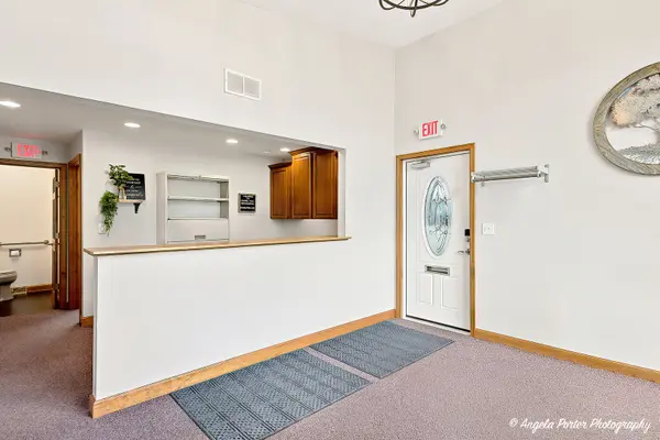 62 E Grand AVE #B, Fox Lake, IL 60020