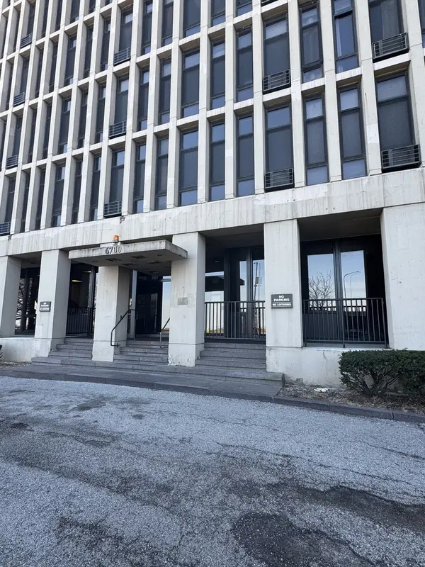 6700 S South Shore DR #12E, Chicago, IL 60649