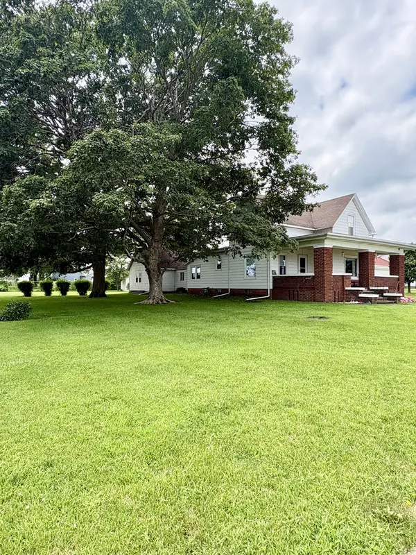 431 W Main ST, Bradford, IL 61421