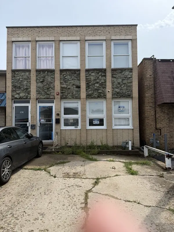 5635 W 79th ST, Burbank, IL 60459