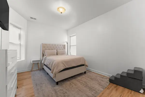 6722 S Ridgeland AVE #3S, Chicago, IL 60649