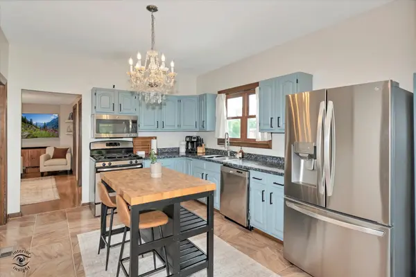 718 Hickory ST, Lemont, IL 60439