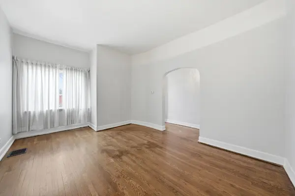 11223 S Forrestville AVE, Chicago, IL 60628
