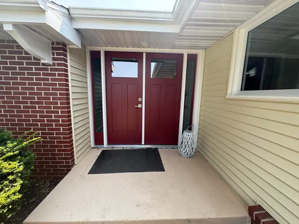 301 Stouffer RD, Sterling, IL 61081