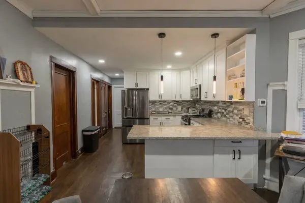 3402 W Lexington ST, Chicago, IL 60624