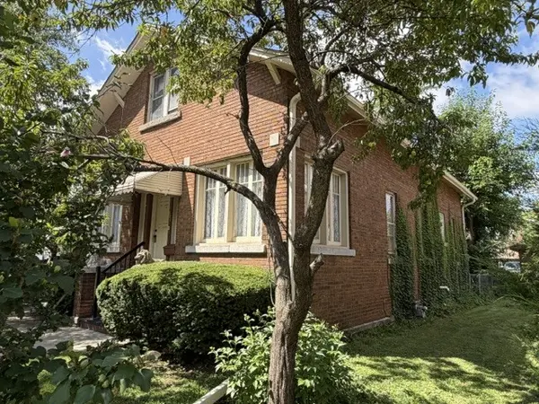 521 Wilcox ST, Joliet, IL 60435