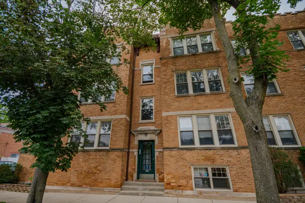 2306 W Jarvis ST #1, Chicago, IL 60645