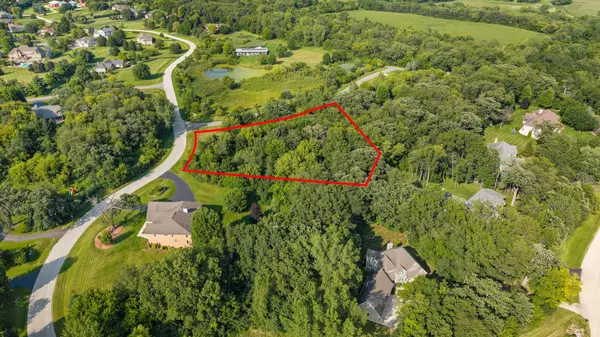 15913 Cardinal DR, Huntley, IL 60142