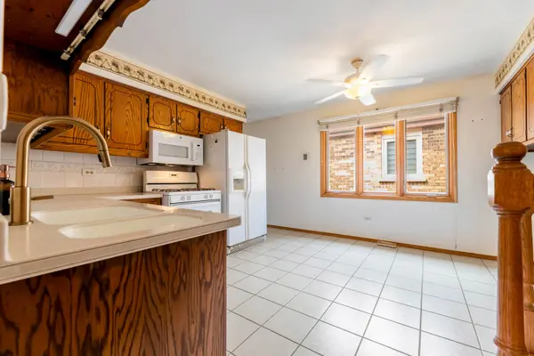 5911 S Natchez AVE, Chicago, IL 60638