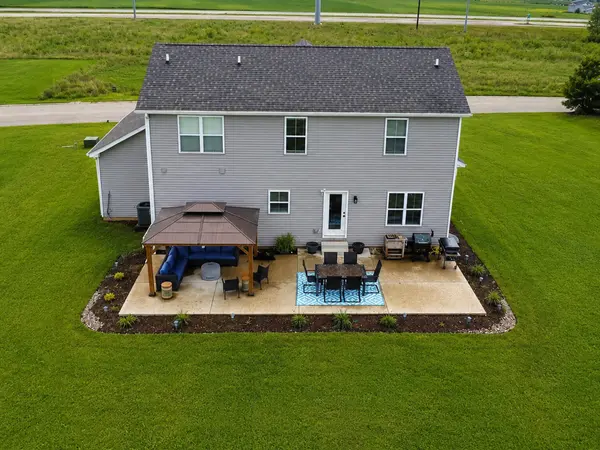 520 Prairie Meadows DR, Heyworth, IL 61745