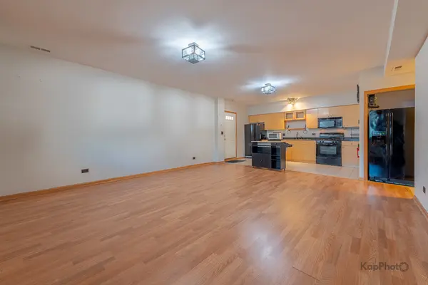 519 S Maplewood AVE #1W, Chicago, IL 60612