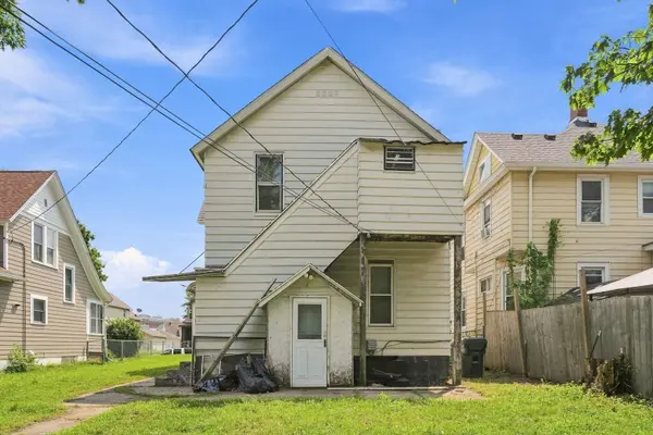 2014 CLAUSSEN ST, Davenport, IA 52802