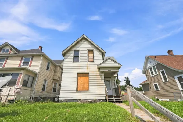 2014 CLAUSSEN ST, Davenport, IA 52802