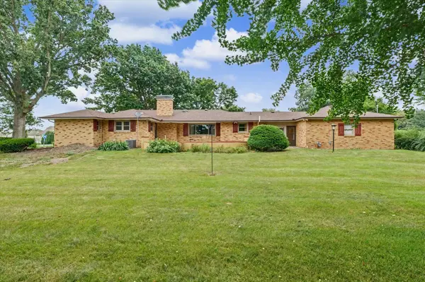 1123 N Sangamon AVE, Gibson City, IL 60936