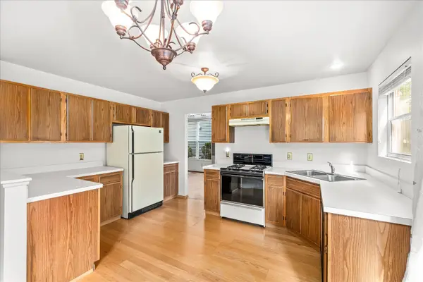 141 Hamlet CIR, Montgomery, IL 60538