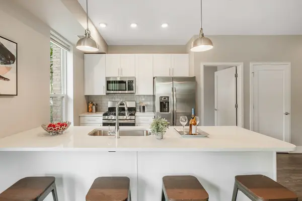 101 W Liberty ST #415, Barrington, IL 60010
